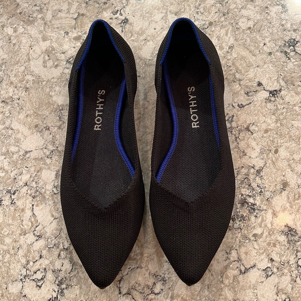 Ladies Rothy’s Sz 9 Black Point Toe
